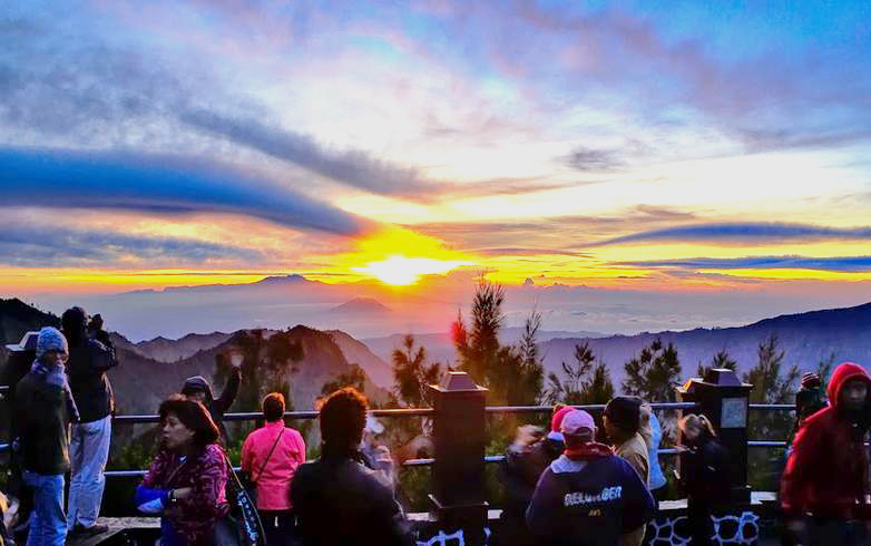 Ngoạn mục khung cảnh bình minh trên núi lửa Indonesia The-beauty-of-mount-bromo-sunrise-indonesia